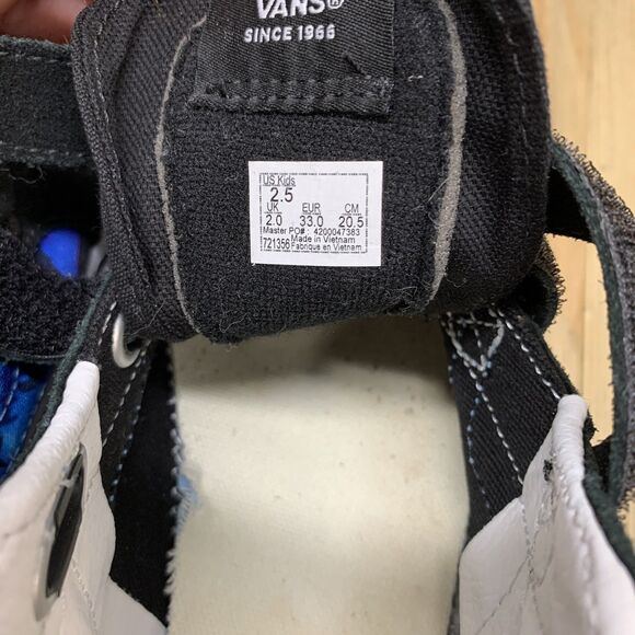 VANS® Kids US Size 2.5 Sk8-Mid Reissue V Shark Swim Sneakers Skater Black Blue - Picture 6 of 9